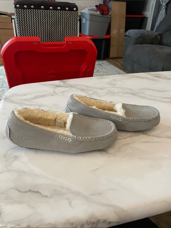 UGG Shoes - Ugg slippers